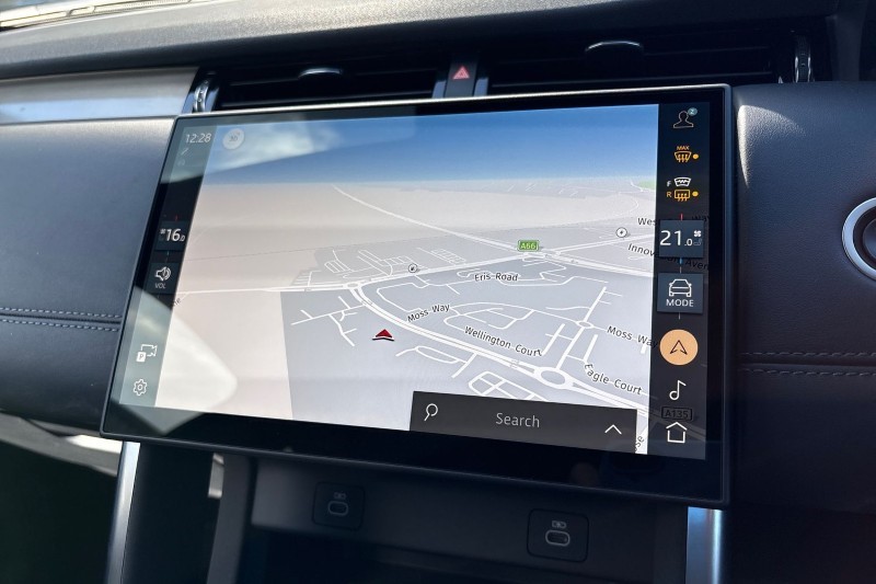 Used Land Rover Discovery Sport 2025 for sale - 76980965: Photo 32