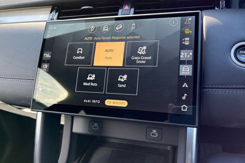 Used Land Rover Discovery Sport 2025 for sale - 76980965: Photo 40