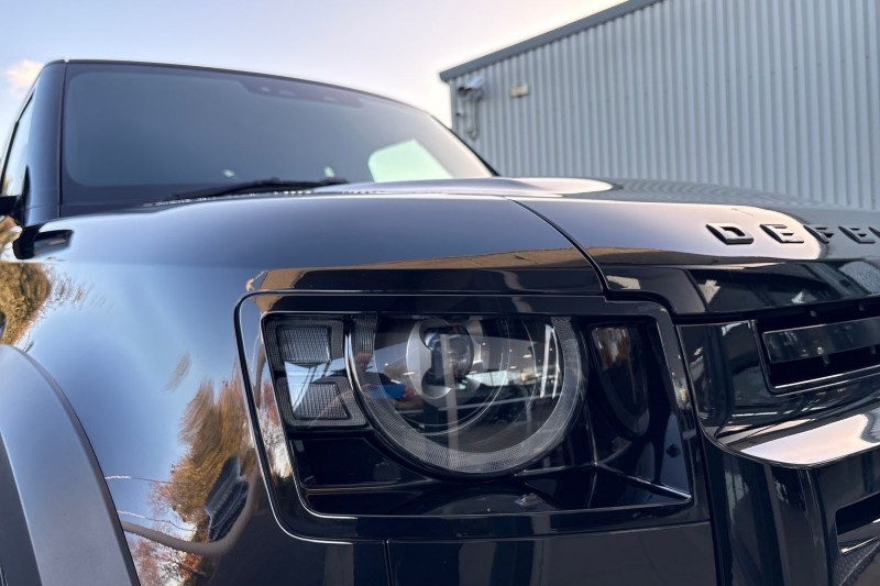 Used Land Rover Defender 2021 for sale - 76982515: Photo 17