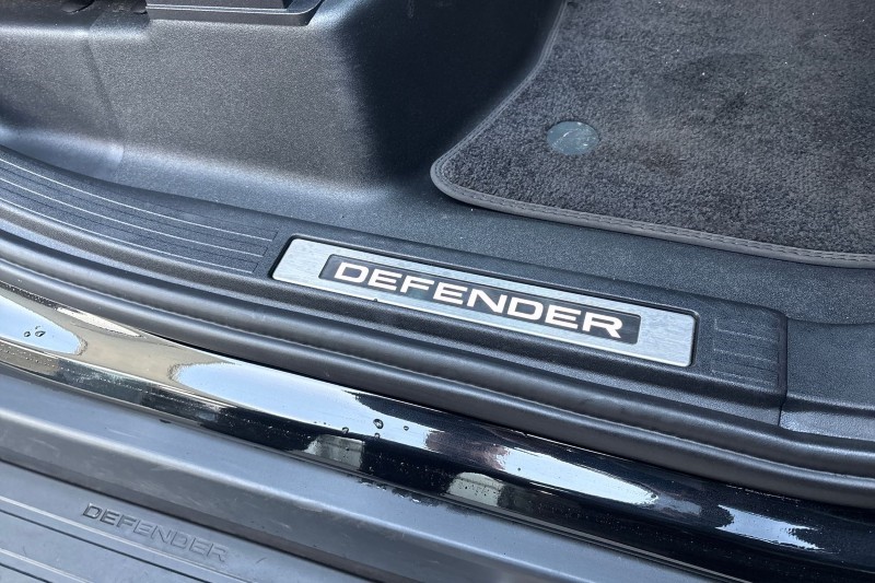 Used Land Rover Defender 2021 for sale - 76982515: Photo 42