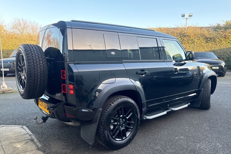 Used Land Rover Defender 2021 for sale - 76982515: Photo 52