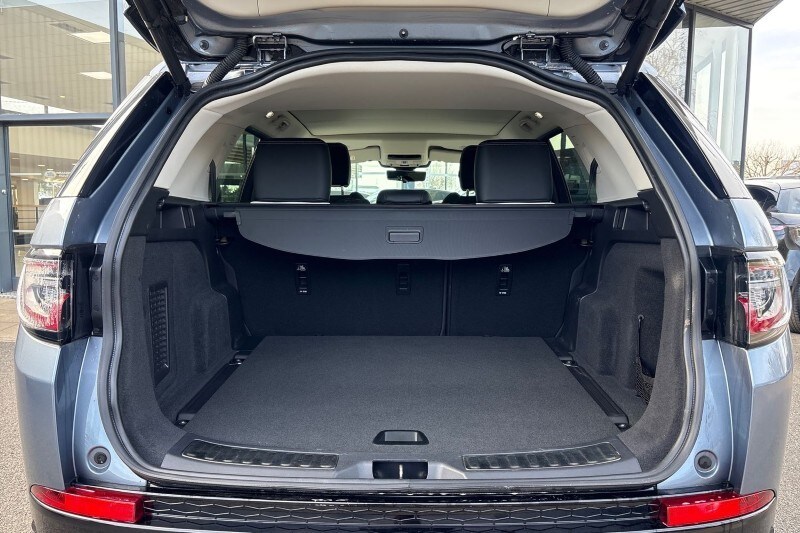 Used Land Rover Discovery Sport 2022 for sale - 77945581: Photo 10