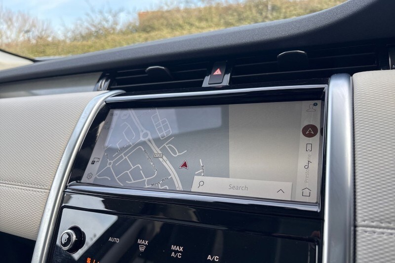 Used Land Rover Discovery Sport 2022 for sale - 77945581: Photo 32