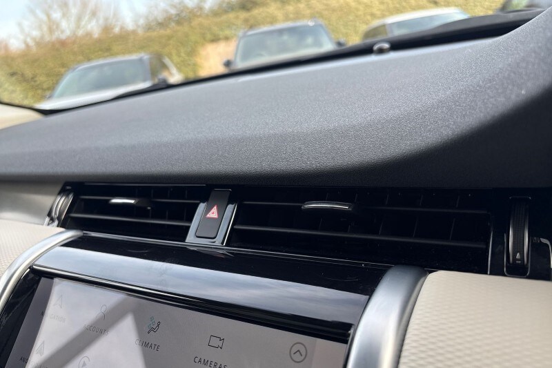 Used Land Rover Discovery Sport 2022 for sale - 77945581: Photo 38