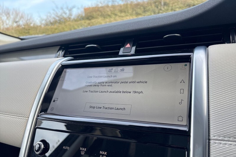 Used Land Rover Discovery Sport 2022 for sale - 77945581: Photo 40