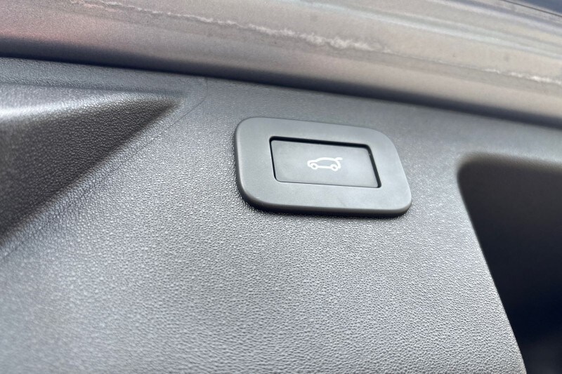 Used Land Rover Discovery Sport 2022 for sale - 77945581: Photo 44