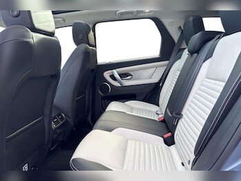 Used Land Rover Discovery Sport 2022 for sale - 77945581: Photo