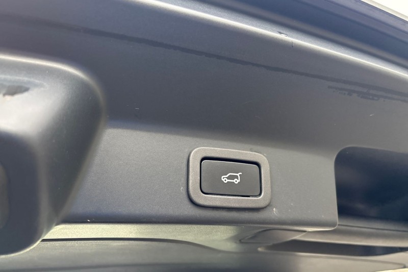 Used Jaguar F-Pace 2021 for sale - 76981510: Photo 43