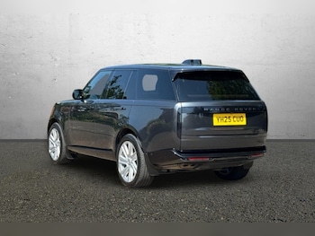 Used Land Rover Range Rover 2025 for sale - 79176991: Photo
