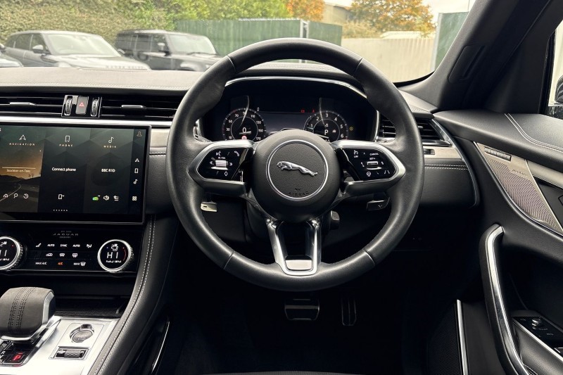 Used Jaguar F-Pace 2023 for sale - 76981638: Photo 15