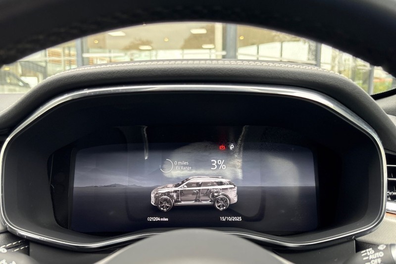 Used Jaguar F-Pace 2023 for sale - 76981638: Photo 16