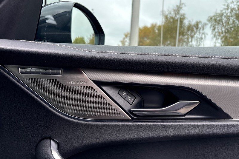 Used Jaguar F-Pace 2023 for sale - 76981638: Photo 23