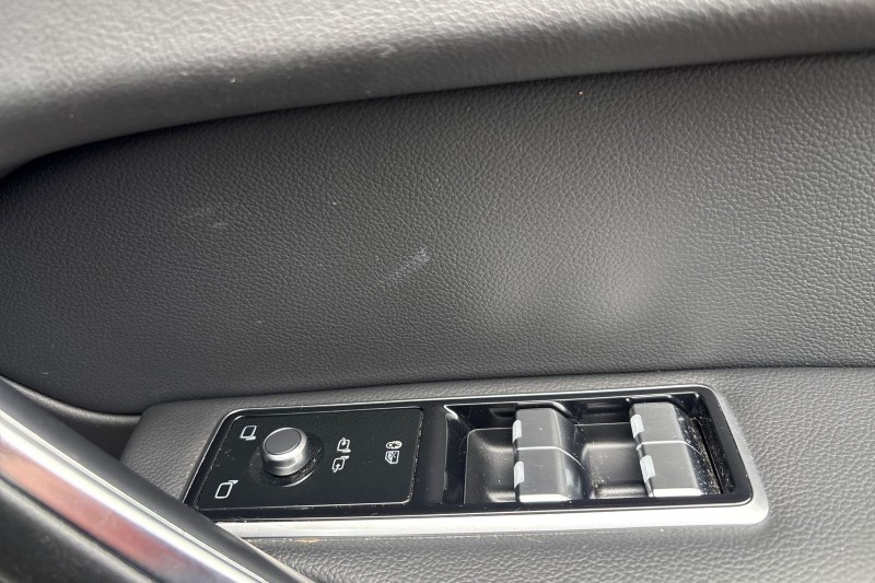 Used Jaguar F-Pace 2023 for sale - 76981638: Photo 24