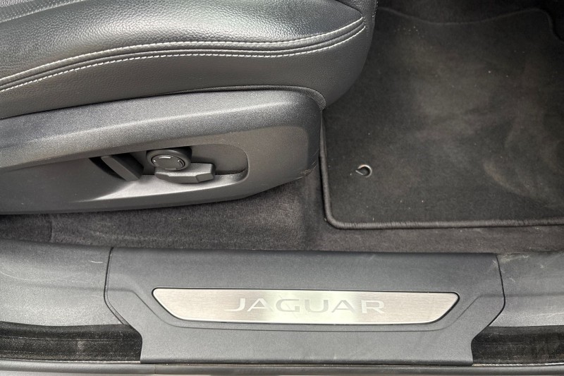 Used Jaguar F-Pace 2023 for sale - 76981638: Photo 42