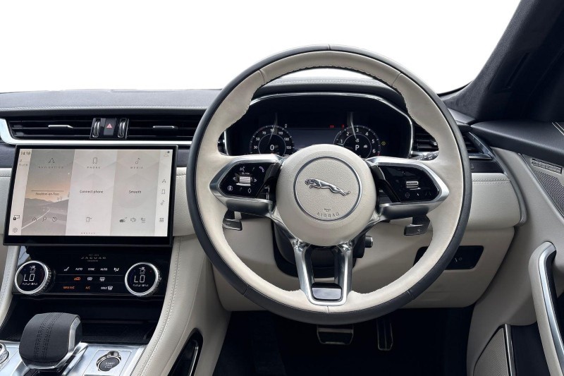 Used Jaguar F-Pace 2024 for sale - 77690991: Photo 15