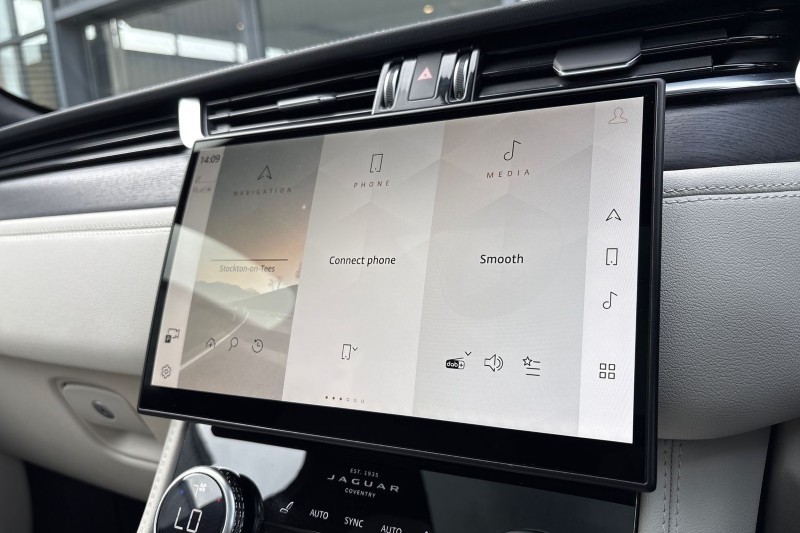 Used Jaguar F-Pace 2024 for sale - 77690991: Photo 30