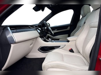 Used Jaguar F-Pace 2024 for sale - 77690991: Photo