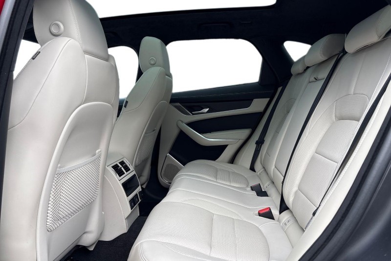 Used Jaguar F-Pace 2024 for sale - 77690991: Photo 4