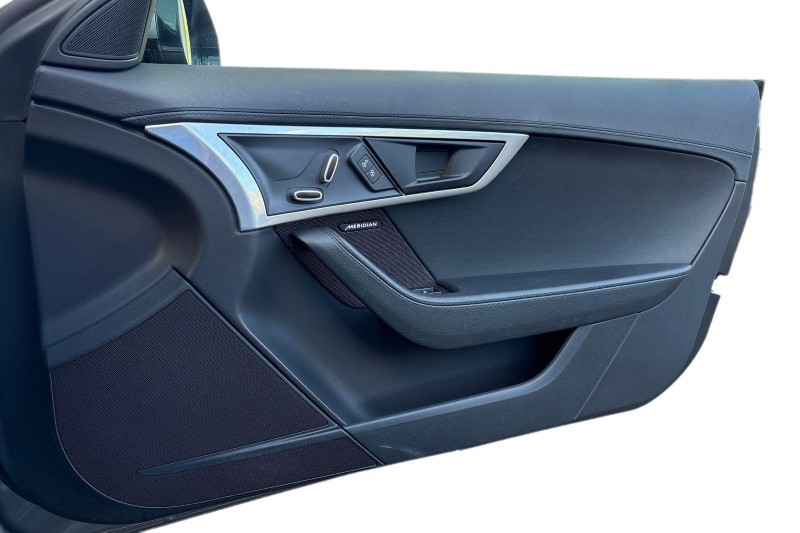 Used Jaguar F-Type 2019 for sale - 77001371: Photo 22