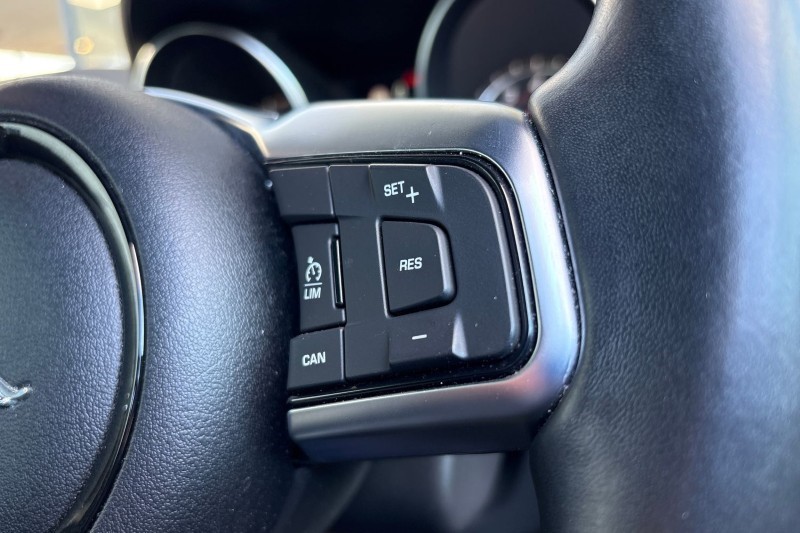 Used Jaguar F-Type 2019 for sale - 77001371: Photo 29