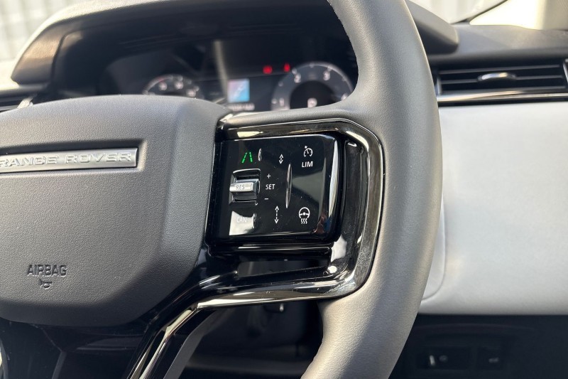 Used Land Rover Range Rover Velar 2025 for sale - 76980829: Photo 30