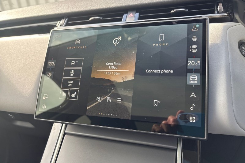 Used Land Rover Range Rover Velar 2025 for sale - 76980829: Photo 31