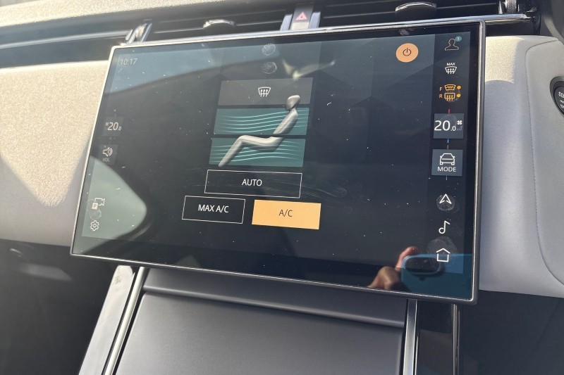 Used Land Rover Range Rover Velar 2025 for sale - 76980829: Photo 35