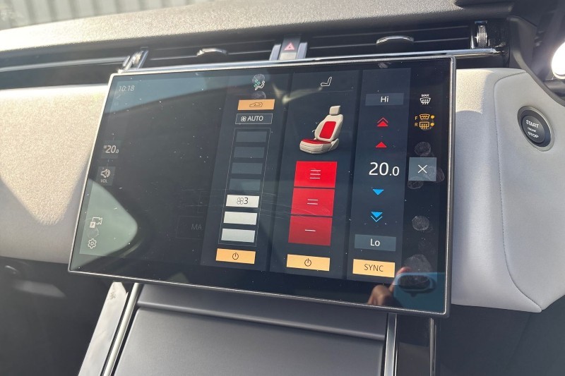 Used Land Rover Range Rover Velar 2025 for sale - 76980829: Photo 37