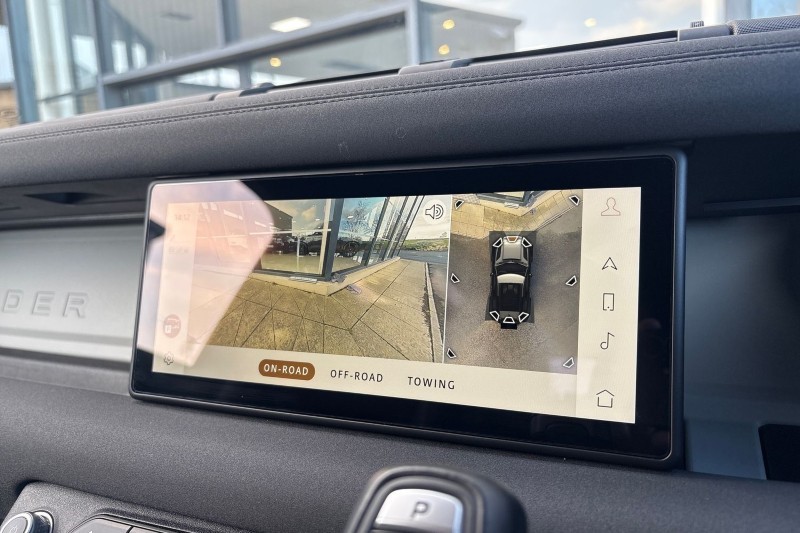 Used Land Rover Defender 2023 for sale - 77225310: Photo 12