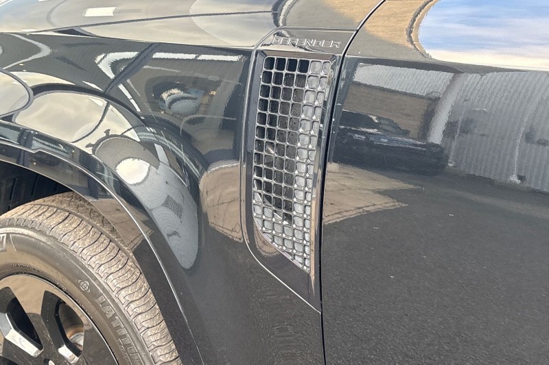 Used Land Rover Defender 2023 for sale - 77225310: Photo 20