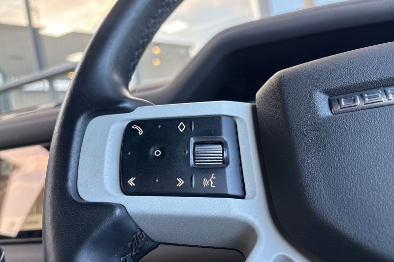 Used Land Rover Defender 2023 for sale - 77225310: Photo 28