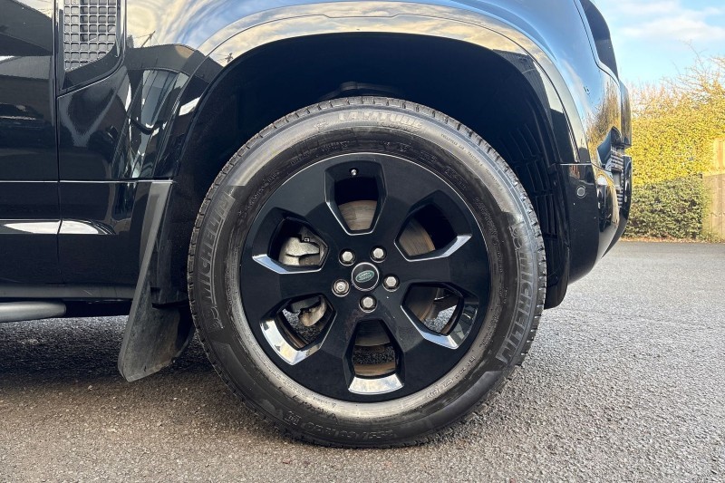 Used Land Rover Defender 2023 for sale - 77225310: Photo 8