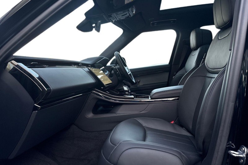 Used Land Rover Range Rover Sport 2025 for sale - 76981279: Photo 3