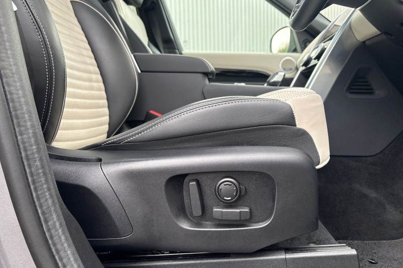 Used Land Rover Discovery 2022 for sale - 76982023: Photo 24