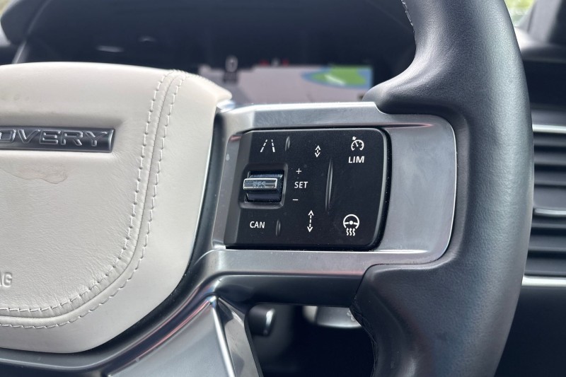 Used Land Rover Discovery 2022 for sale - 76982023: Photo 29