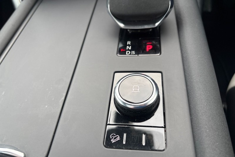 Used Land Rover Discovery 2022 for sale - 76982023: Photo 39