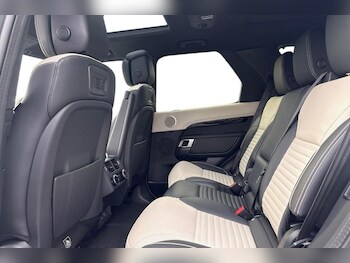 Used Land Rover Discovery 2022 for sale - 76982023: Photo