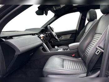 Used Land Rover Discovery Sport 2023 for sale - 77504439: Photo