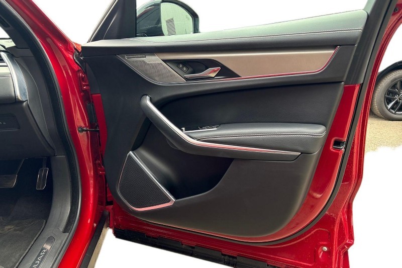 Used Jaguar F-Pace 2024 for sale - 77803979: Photo 23