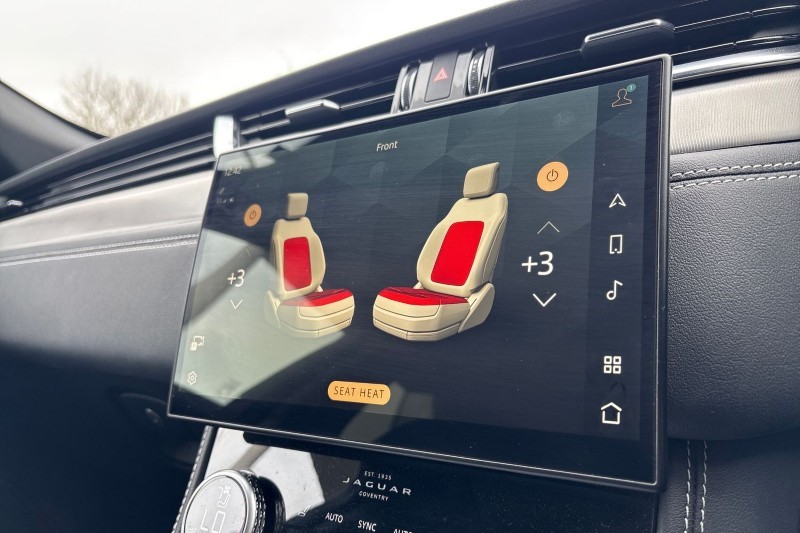 Used Jaguar F-Pace 2024 for sale - 77803979: Photo 37