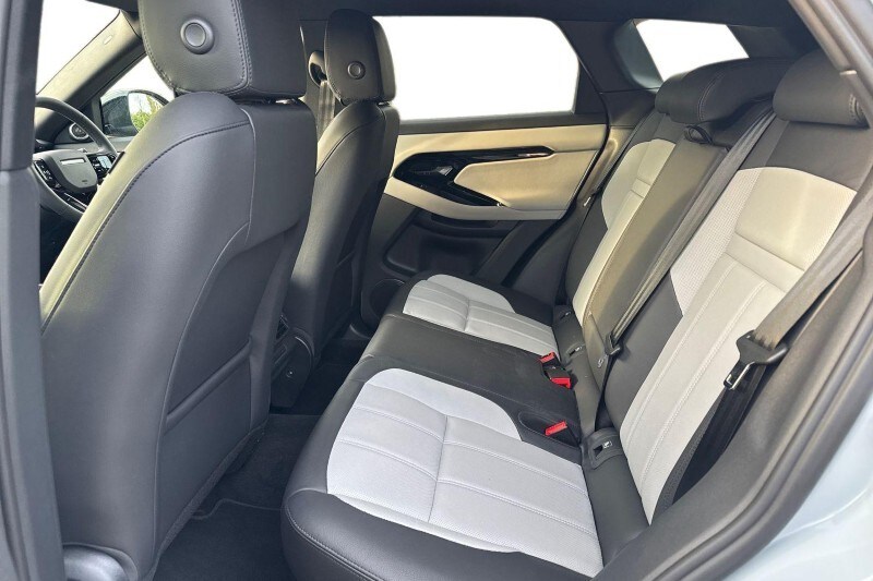 Used Land Rover Range Rover Evoque 2025 for sale - 77945594: Photo 4