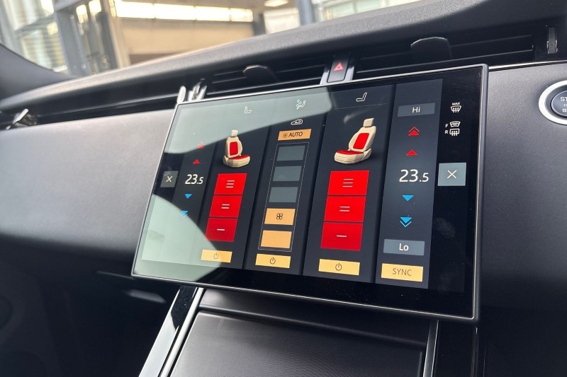 Used Land Rover Range Rover Evoque 2025 for sale - 77973651: Photo 36