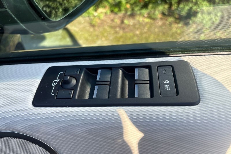 Used Land Rover Discovery 2024 for sale - 77864703: Photo 22