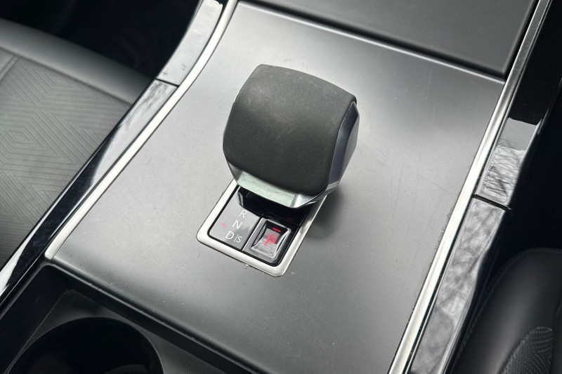 Used Land Rover Range Rover Velar 2023 for sale - 77803976: Photo 13