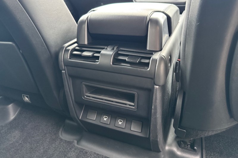 Used Land Rover Defender 2022 for sale - 76981077: Photo 18