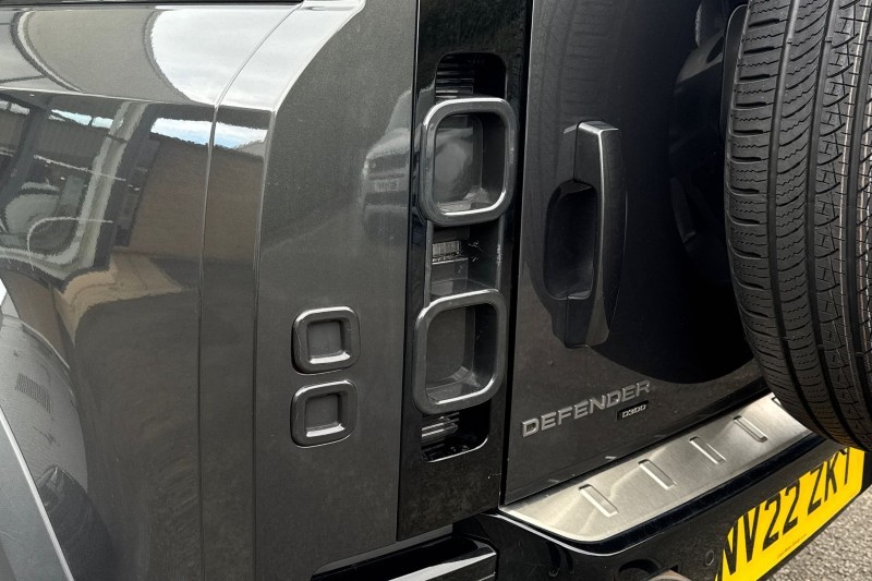 Used Land Rover Defender 2022 for sale - 76981077: Photo 19