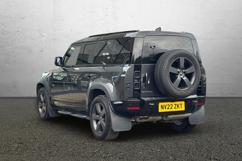 Used Land Rover Defender 2022 for sale - 76981077: Photo 2