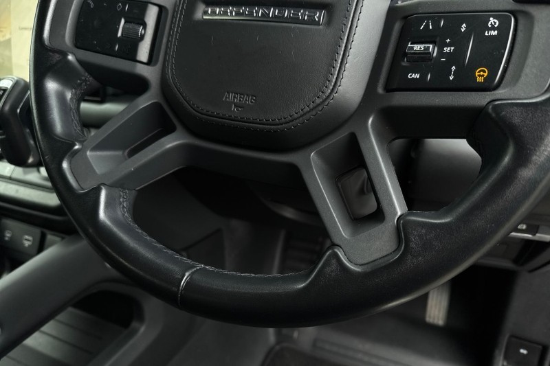 Used Land Rover Defender 2022 for sale - 76981077: Photo 27