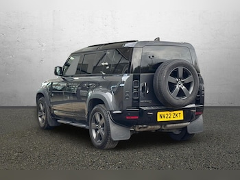 Used Land Rover Defender 2022 for sale - 76981077: Photo