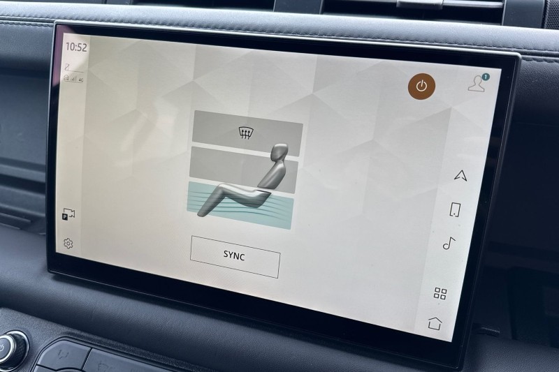 Used Land Rover Defender 2022 for sale - 76981077: Photo 32